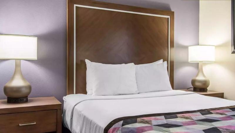 Holiday Inn Express & Suites Tulsa East - Catoosa By Ihg Exterior foto